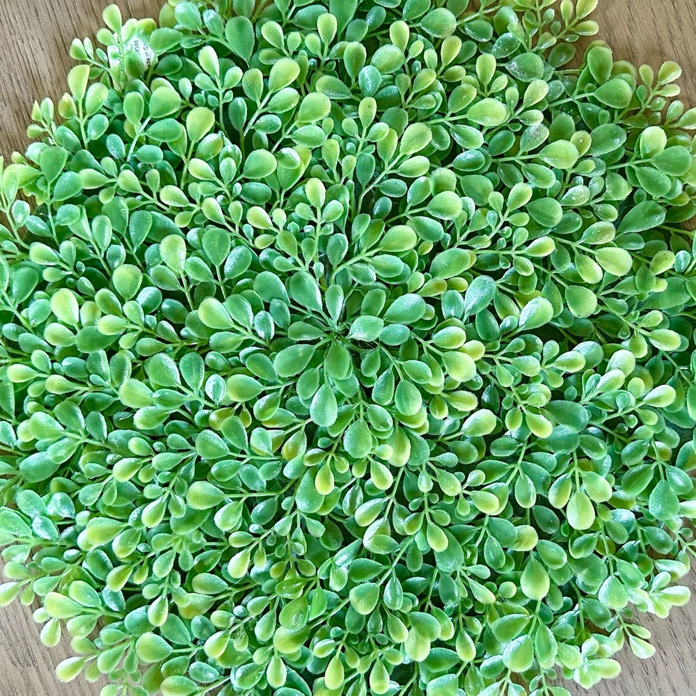 Artificial greenery placemats ( set of 4)